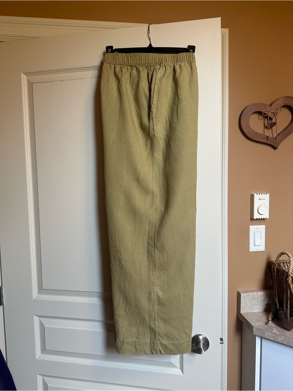 Tahari Women’s Linen Dress Pants. Size L.